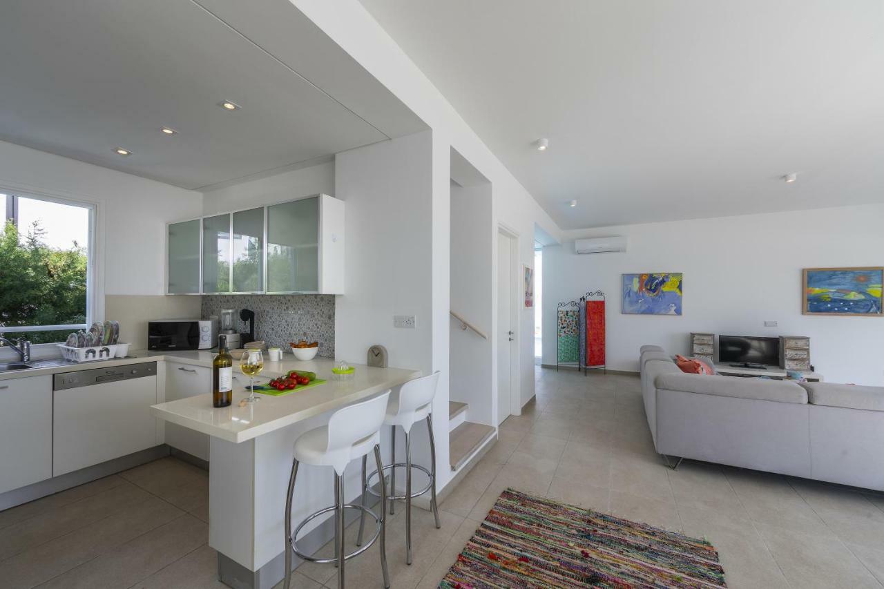 פרוטאראס Oceania Villa מראה חיצוני תמונה